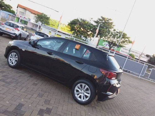 Imagem 6 de 9 de Chevrolet Onix 1.0 Flex Lt Manual