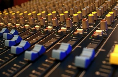 Comercial, Off, Spot, Vinheta, Gravação Rádio E Carro De Som