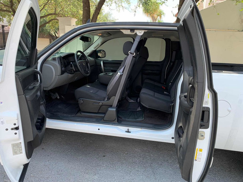 Imagen 7 de 12 de Chevrolet Silverado 2011 A Pickup Silverado 2500 Cab Ext Mt