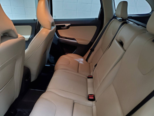Imagem 15 de 15 de Volvo Xc60 2.0 T5 Kinetic Gasolina 4p Automático