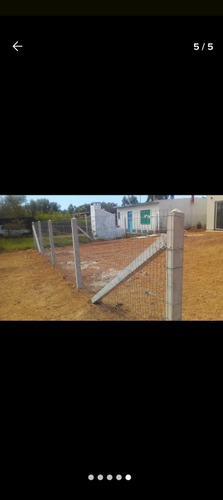 Colocacion De Tejidos Y Alambrado En La Costa