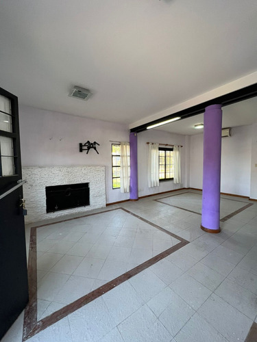 Venta. Roldan. 3 Dormitorios Piscina. Terreno Forestado De 788 M2 Permutas!!! Bajo Su Precio