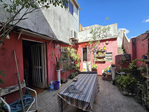 En Venta Ph De 4 Amb. Fte Cochera 2 Autos Patio Y Terraza Villa Maipu