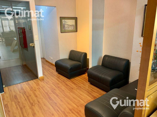 Imagen 2 de 10 de Oficina - Congreso Excelente Oficina 96 M2 Con Privados, Sala De Firmas 2 Baños, Kitchenet Amueblada !