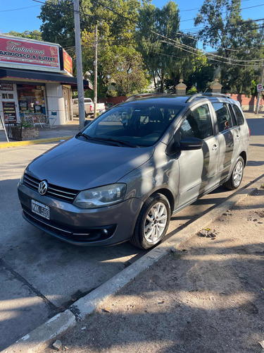 Volkswagen Suran 1.6 Highline 101cv