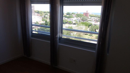 Apartamento Malvin Venta 3 Dormitorios, Av. Italia Y Concepcion Uruguay Con Garaje