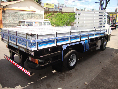 M.benz Accelo 815 Ano 2014 Carroceria 5mts