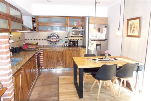 Venta Casa 5 Ambientes Cochera Quincho