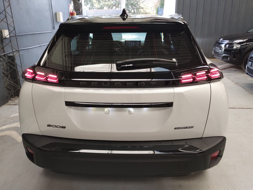 Peugeot 2008 1.0T Gt