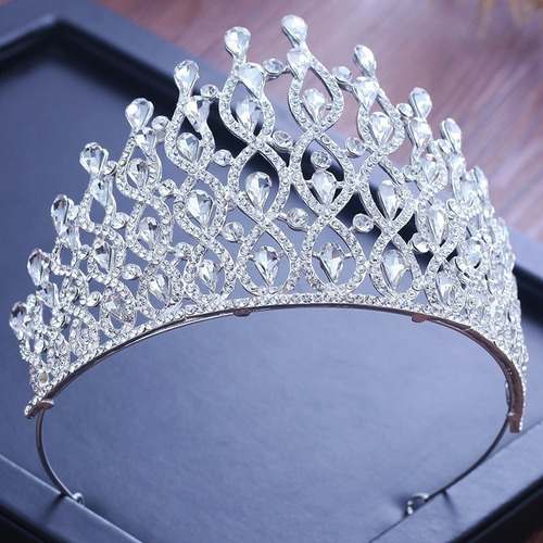 Imagen 2 de 4 de Corona Grande Cristal Reina Coronación De Lujo