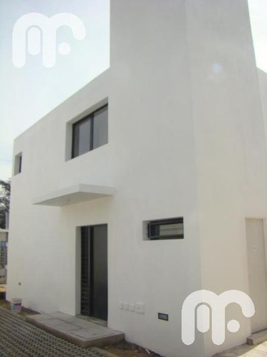 Imagen 2 de 30 de Venta Casa Complejo De Viviendas En City Bell