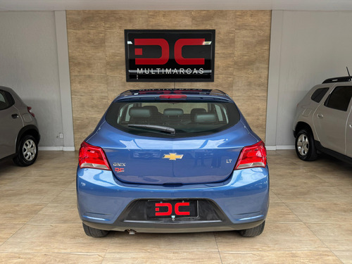Chevrolet Onix ONIX HATCH LT 1.0 8V FlexPower 5p Mec.