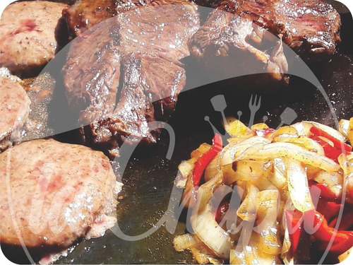 Imagen 6 de 10 de Pack Plancha Chivitera 48x25cm + Prensa Hamburguesas Smashed