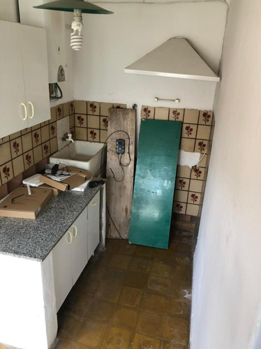 Casa En Los Boulevares- Los Hungaros 4494-tres Dormitorios Y Departamento Independiente