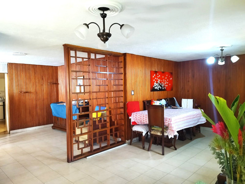 Casa En Venta En Calasanz, Medellín