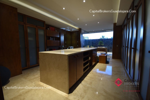 Casa De Lujo Con Alberca Colinas De San Javier Guadalajara