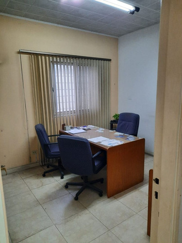 Alquiler Inmueble Comercial -local- Excelente Ubicacion Sobre Avenida Urquiza En Caseros Centro