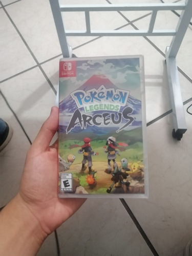 Pokémon Legends: Arceus Standard Edition Nintendo Sellado (Usado)