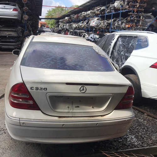 Imagem 3 de 6 de Sucata Mercedes Benz C320 2000/2001 218cvs Gasolina