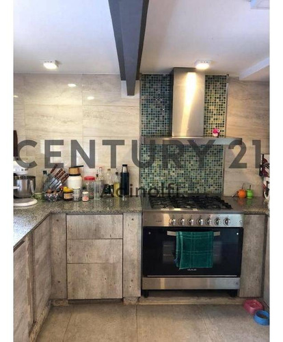Imagen 3 de 19 de Calle 41 E/ 154 Y 155 - Ph Interno De 4 Dormitorios Con Patio En Venta