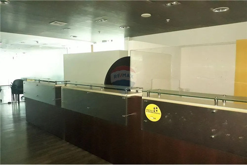 Espaciosa Oficina En San Damian
