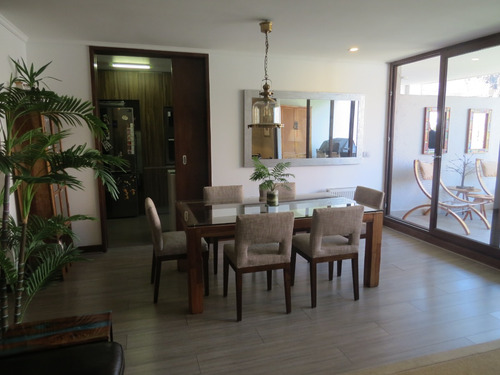 Acogedor, Amplio, 3d / 2b Calle Del Candil