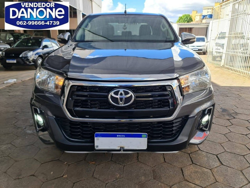 Imagem 9 de 12 de Toyota Hilux 2.7 Srv 4x2 Cd 16v Flex 4p Automático