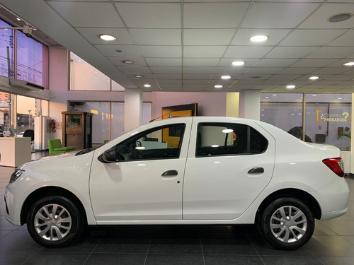 Imagen 8 de 15 de Renault Logan Life 1.6 Md