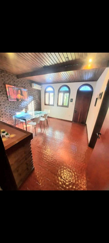 Casa En Venta 67 E/ 11 Y 12 La Plata