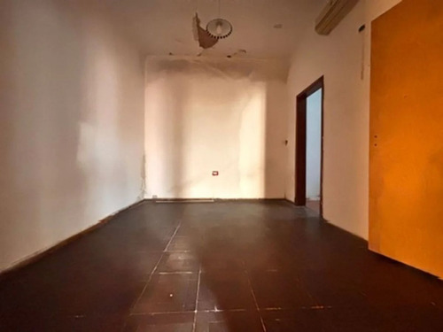 Venta Ph 2 Ambientes A Refaccionar Patio Florida