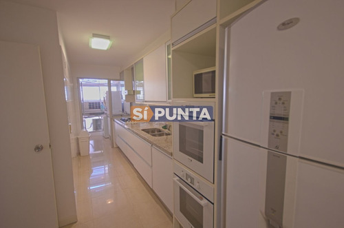 Imagen 14 de 30 de Apartamento En Alquiler - Mansa