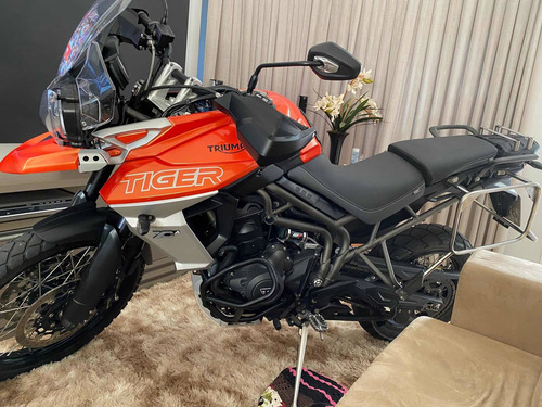 Triumph Tiger 800xca
