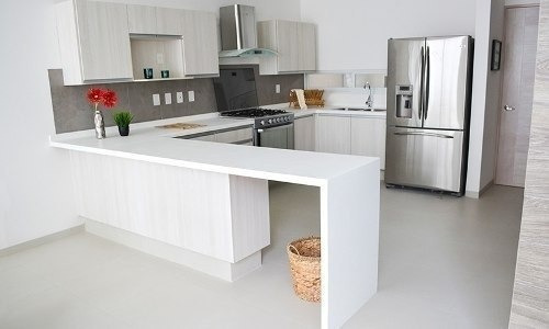 Imagen 3 de 16 de Se Renta Linda Residencia En Zibatá, Alberca, 3 Recámaras, Jardín, Doble Altura