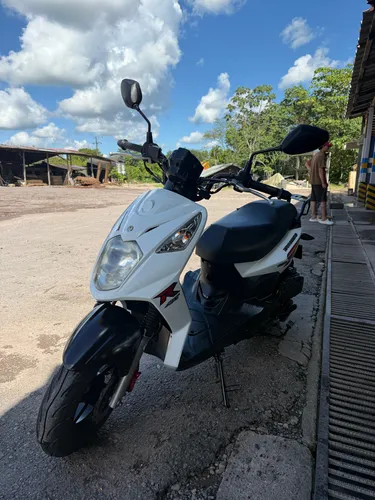 Scooter Akt 125r, Modelo 2020, Llantas Nuevas, Único Dueño