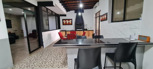 Imagen 7 de 14 de Venta De Casa En Trigal Centro 336mts Alexandra Ramírez 0414-704-1922