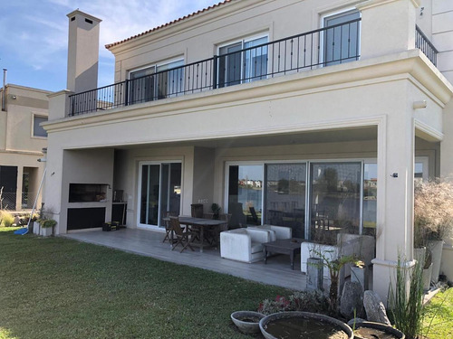Imagen 7 de 30 de Exelente Casa Al Lago En San Francisco - Villa Nueva - Con Renta