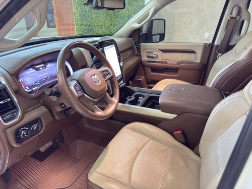 RAM 2500 Laramie 6.7 4X4