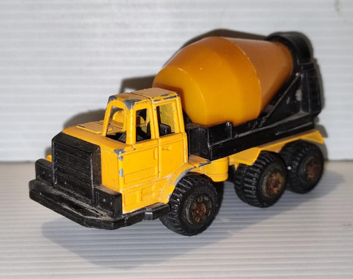 Tootsietoy Construction Equipment Cement Mixer Truck