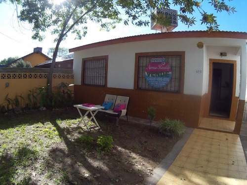 Casa En La Lucila San Bernardo - Casa Y Departamento 3 Ambientes Sobre Lote Propio En Venta. Belgrano 515