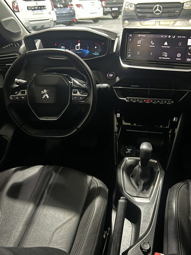 Peugeot 208 1.6l Feline Tiptronic