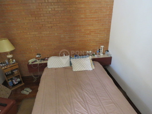 Casa 3 Dormitórios, 1 Suíte E 2 Vagas De Garagem À Venda No Bairro Vila Gumercindo - Ph4002