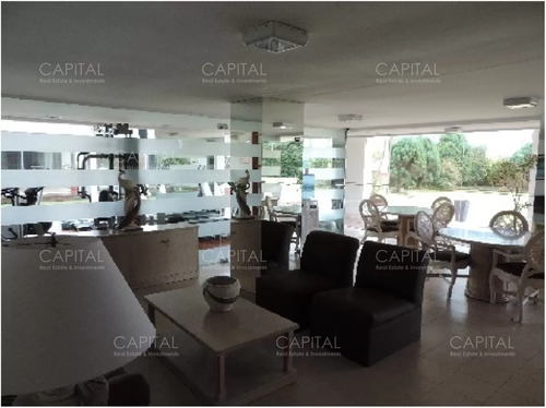 Venta - Long Beach Apartamento De Dormitorio Y Medio, Punta Del Este