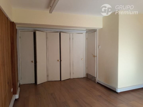 Oficina Con Terraza En Venta En Santiago