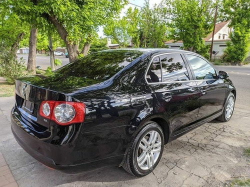 Volkswagen Vento 2.5 Advance 170cv 2010