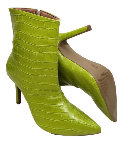 Imagem 4 de 7 de Bota Cano Curto Croco Salto Fino Alto Coturno Feminino Conf