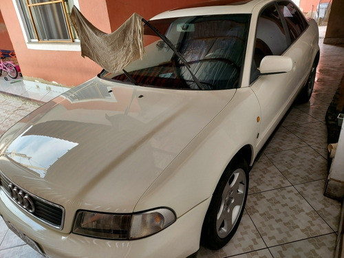 Audi A4 2.8 V6 30v