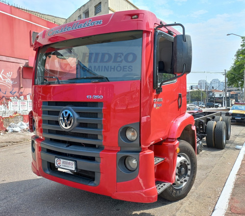 Imagem 2 de 8 de Constellation 17250 Truck
