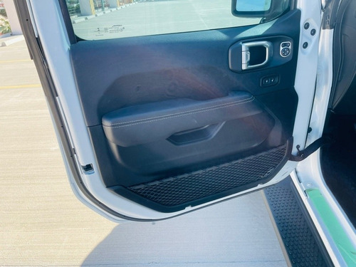 Imagen 12 de 12 de Jeep Wrangler Unlimited Sahara 4x4