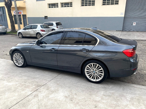 Imagen 4 de 8 de Bmw Serie 3 2013 2.0 328i Luxury 245cv
