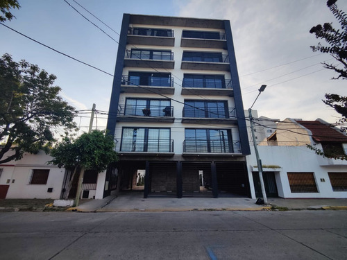 Departamento En Venta En Pilar